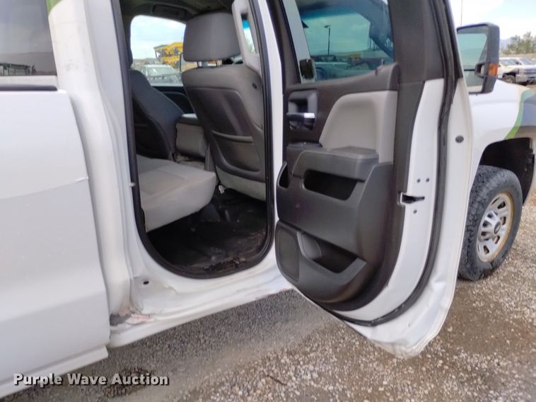 image for item DP3344 2015 Chevrolet Silverado 2500HD  Double Cab pickup truck