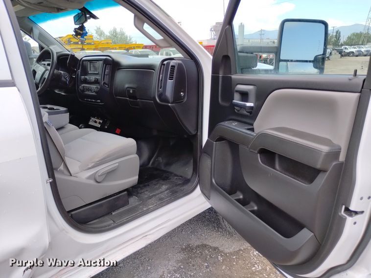 image for item DP3344 2015 Chevrolet Silverado 2500HD  Double Cab pickup truck