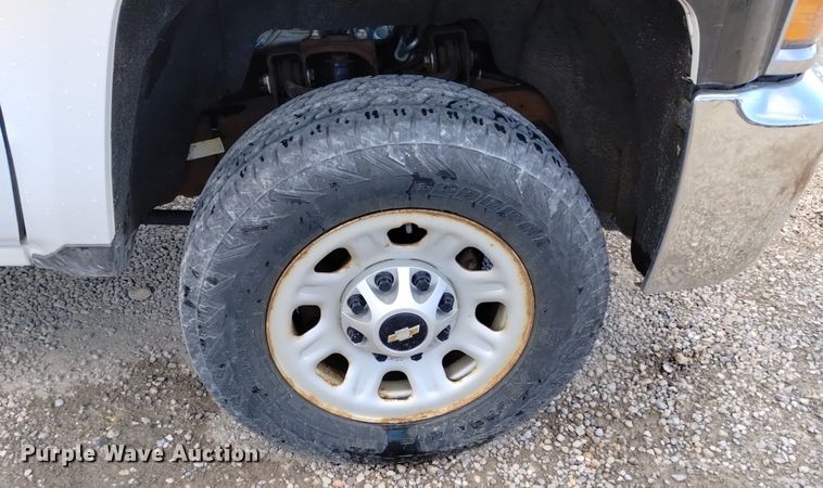 image for item DP3344 2015 Chevrolet Silverado 2500HD  Double Cab pickup truck