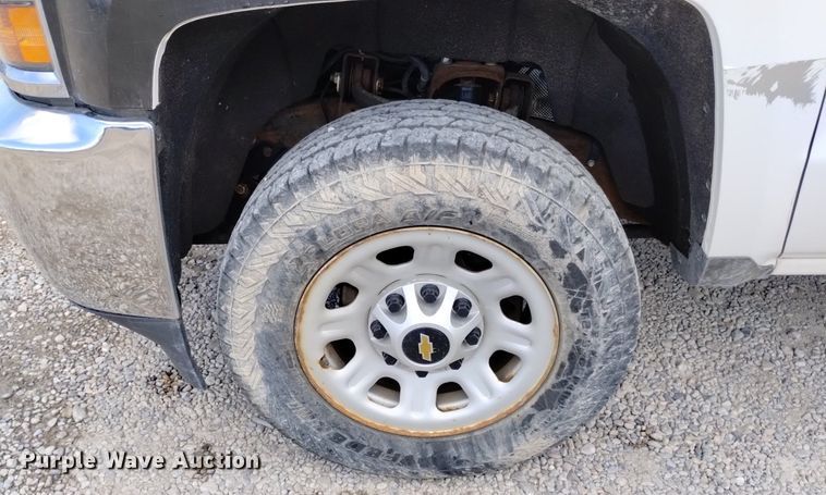 image for item DP3344 2015 Chevrolet Silverado 2500HD  Double Cab pickup truck