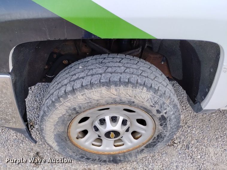 image for item DP3344 2015 Chevrolet Silverado 2500HD  Double Cab pickup truck