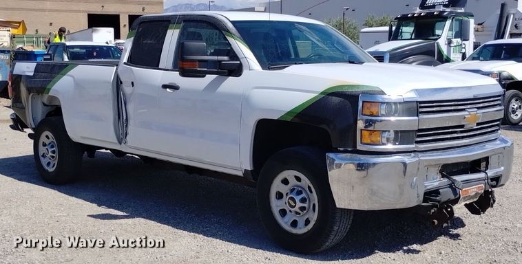 image for item DP3345 2015 Chevrolet Silverado 2500HD  Double Cab pickup truck