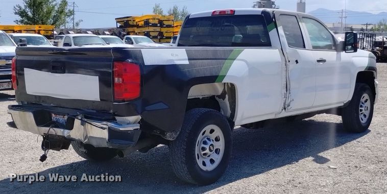 image for item DP3345 2015 Chevrolet Silverado 2500HD  Double Cab pickup truck