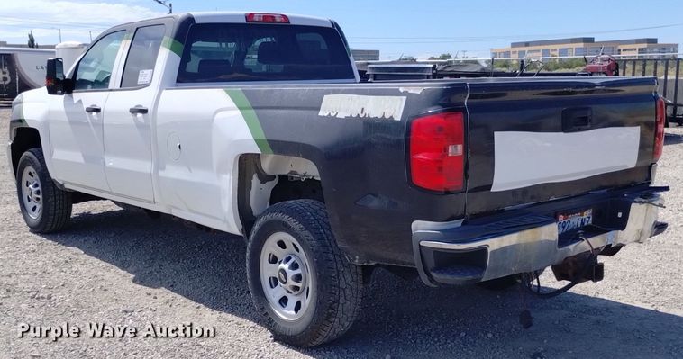 image for item DP3345 2015 Chevrolet Silverado 2500HD  Double Cab pickup truck