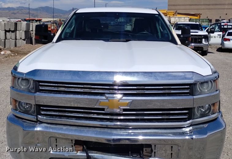 image for item DP3345 2015 Chevrolet Silverado 2500HD  Double Cab pickup truck
