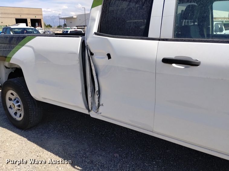 image for item DP3345 2015 Chevrolet Silverado 2500HD  Double Cab pickup truck