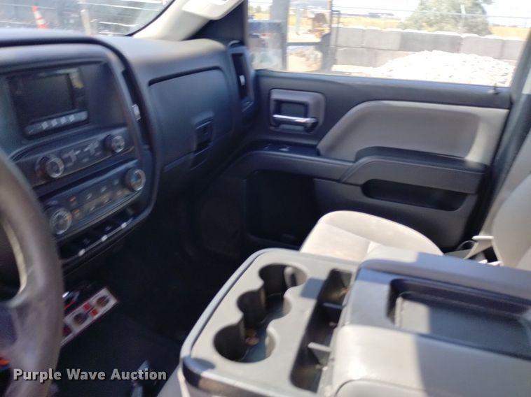 image for item DP3345 2015 Chevrolet Silverado 2500HD  Double Cab pickup truck