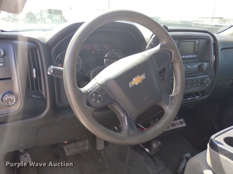 image for item DP3345 2015 Chevrolet Silverado 2500HD  Double Cab pickup truck