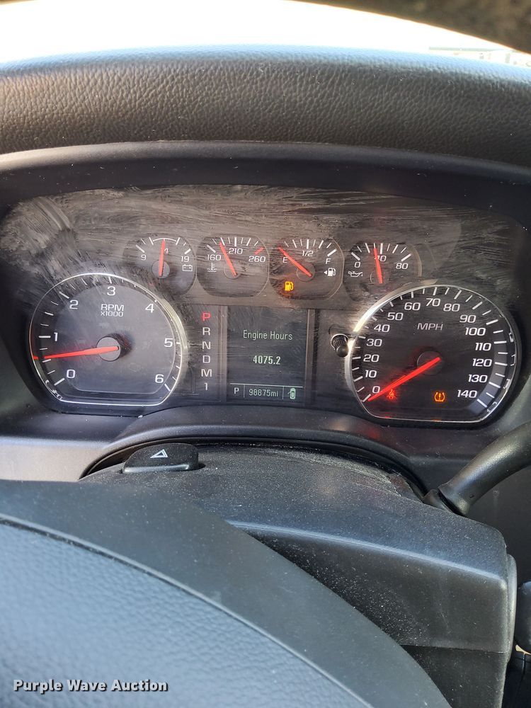 image for item DP3345 2015 Chevrolet Silverado 2500HD  Double Cab pickup truck