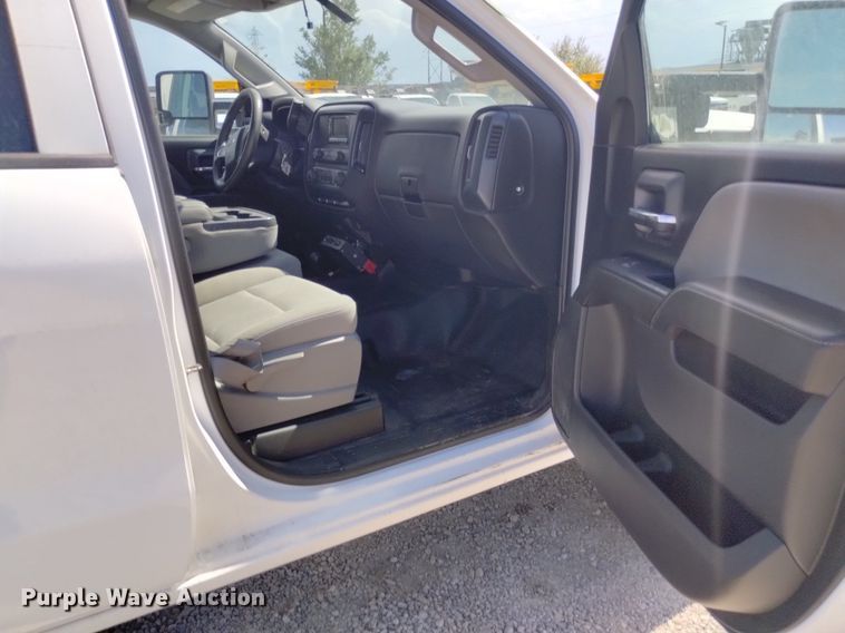 image for item DP3345 2015 Chevrolet Silverado 2500HD  Double Cab pickup truck