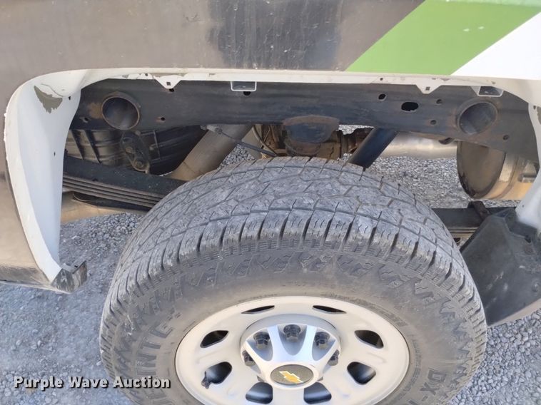 image for item DP3345 2015 Chevrolet Silverado 2500HD  Double Cab pickup truck