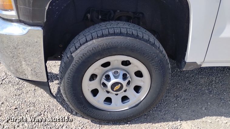 image for item DP3345 2015 Chevrolet Silverado 2500HD  Double Cab pickup truck