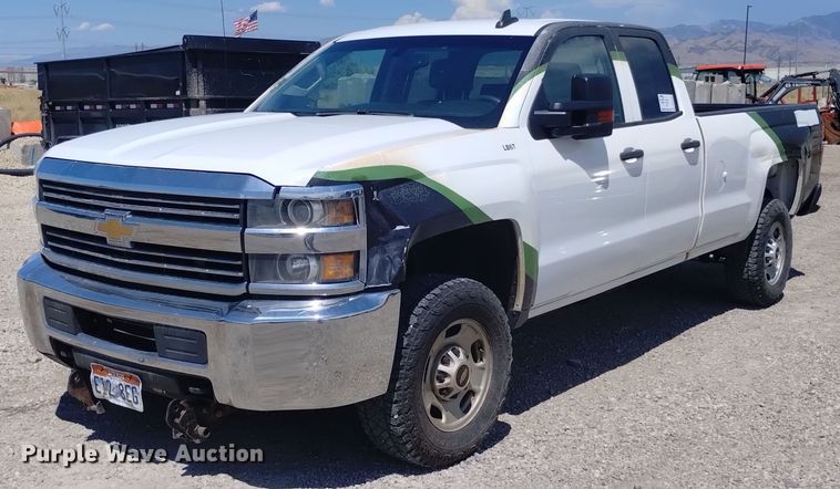 image for item DP3346 2015 Chevrolet Silverado 2500HD  Double Cab pickup truck