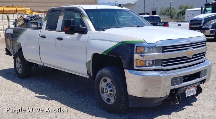 image for item DP3346 2015 Chevrolet Silverado 2500HD  Double Cab pickup truck