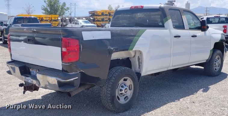 image for item DP3346 2015 Chevrolet Silverado 2500HD  Double Cab pickup truck