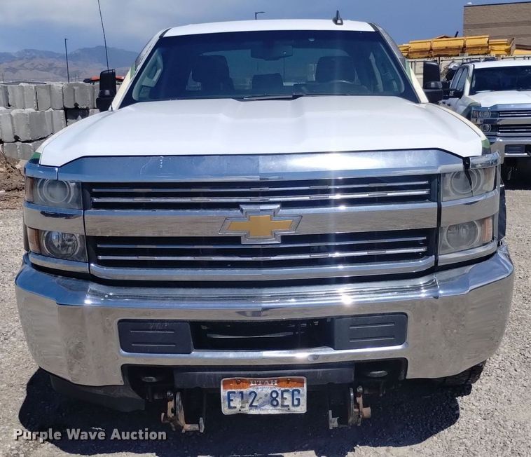 image for item DP3346 2015 Chevrolet Silverado 2500HD  Double Cab pickup truck
