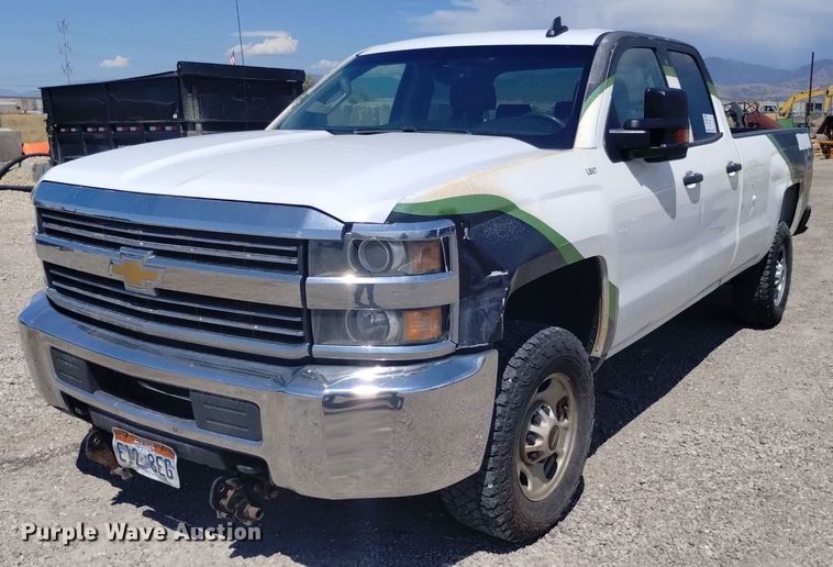 image for item DP3346 2015 Chevrolet Silverado 2500HD  Double Cab pickup truck