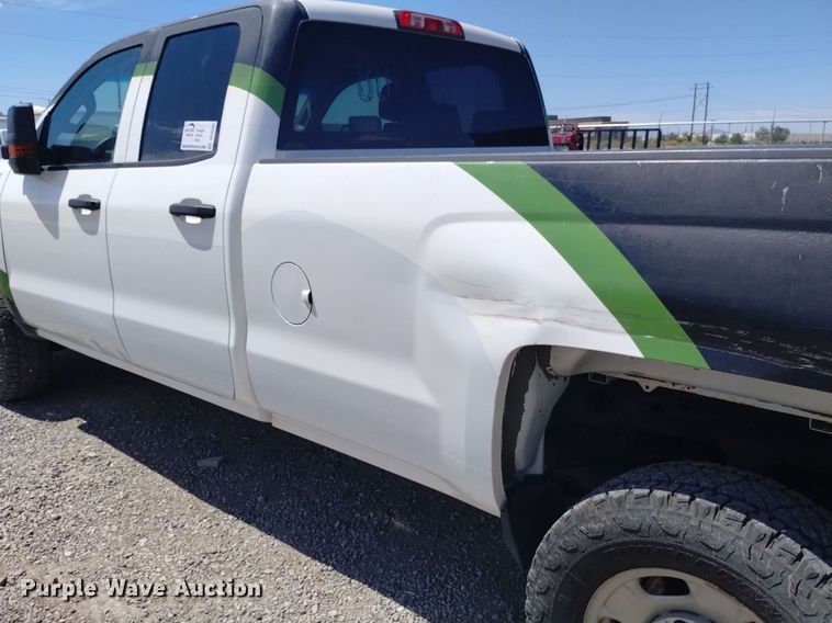 image for item DP3346 2015 Chevrolet Silverado 2500HD  Double Cab pickup truck