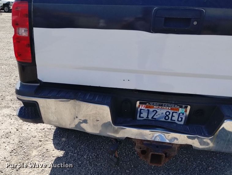 image for item DP3346 2015 Chevrolet Silverado 2500HD  Double Cab pickup truck