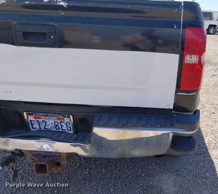 image for item DP3346 2015 Chevrolet Silverado 2500HD  Double Cab pickup truck