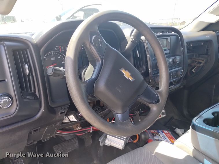 image for item DP3346 2015 Chevrolet Silverado 2500HD  Double Cab pickup truck