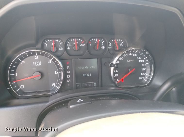 image for item DP3346 2015 Chevrolet Silverado 2500HD  Double Cab pickup truck