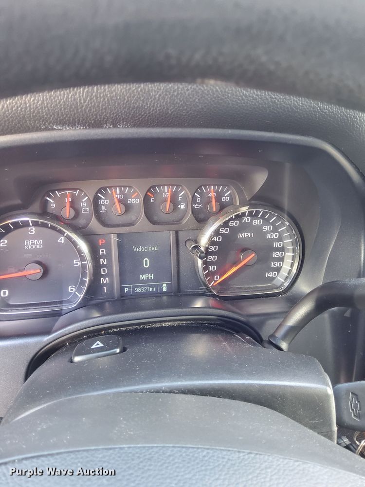 image for item DP3346 2015 Chevrolet Silverado 2500HD  Double Cab pickup truck