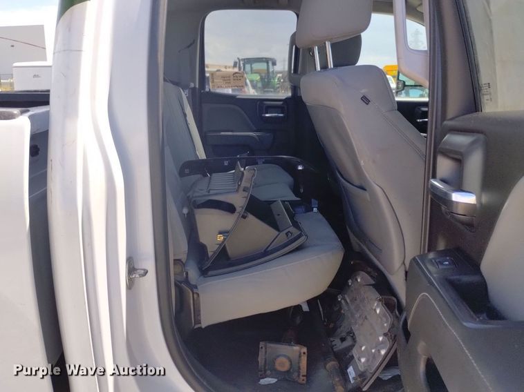 image for item DP3346 2015 Chevrolet Silverado 2500HD  Double Cab pickup truck