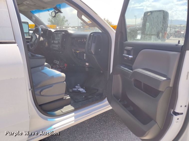 image for item DP3346 2015 Chevrolet Silverado 2500HD  Double Cab pickup truck