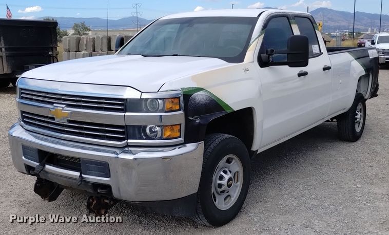 image for item DP3348 2015  Chevrolet Silverado 2500HD  Double Cab pickup truck