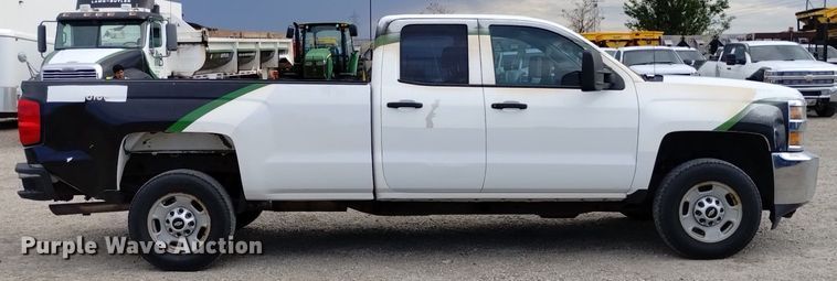 image for item DP3348 2015  Chevrolet Silverado 2500HD  Double Cab pickup truck