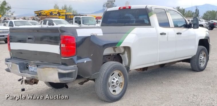 image for item DP3348 2015  Chevrolet Silverado 2500HD  Double Cab pickup truck