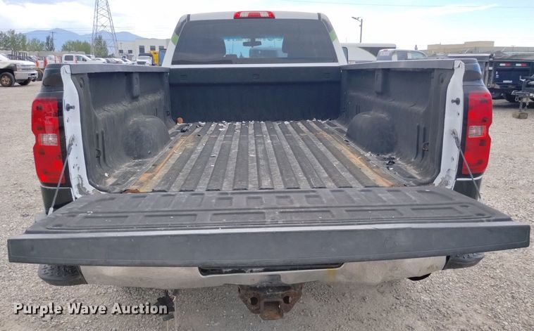 image for item DP3348 2015  Chevrolet Silverado 2500HD  Double Cab pickup truck