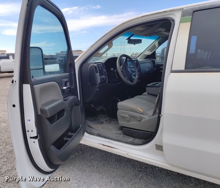 image for item DP3348 2015  Chevrolet Silverado 2500HD  Double Cab pickup truck