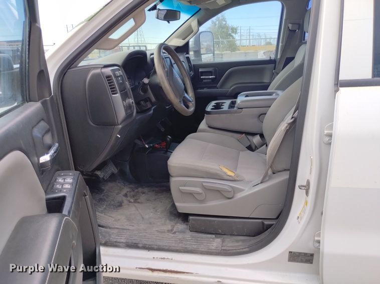 image for item DP3348 2015  Chevrolet Silverado 2500HD  Double Cab pickup truck