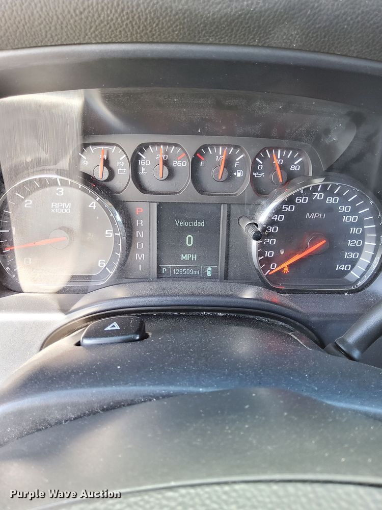 image for item DP3348 2015  Chevrolet Silverado 2500HD  Double Cab pickup truck