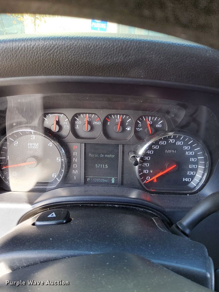 image for item DP3348 2015  Chevrolet Silverado 2500HD  Double Cab pickup truck