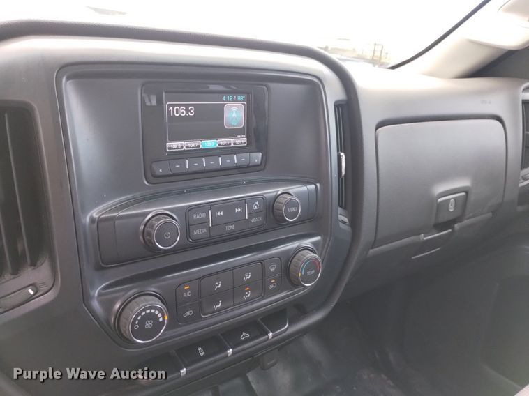 image for item DP3348 2015  Chevrolet Silverado 2500HD  Double Cab pickup truck