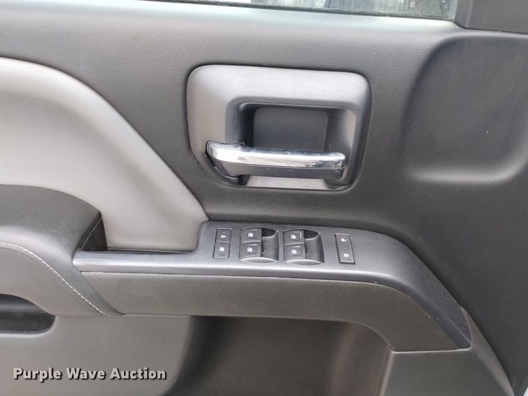 image for item DP3348 2015  Chevrolet Silverado 2500HD  Double Cab pickup truck