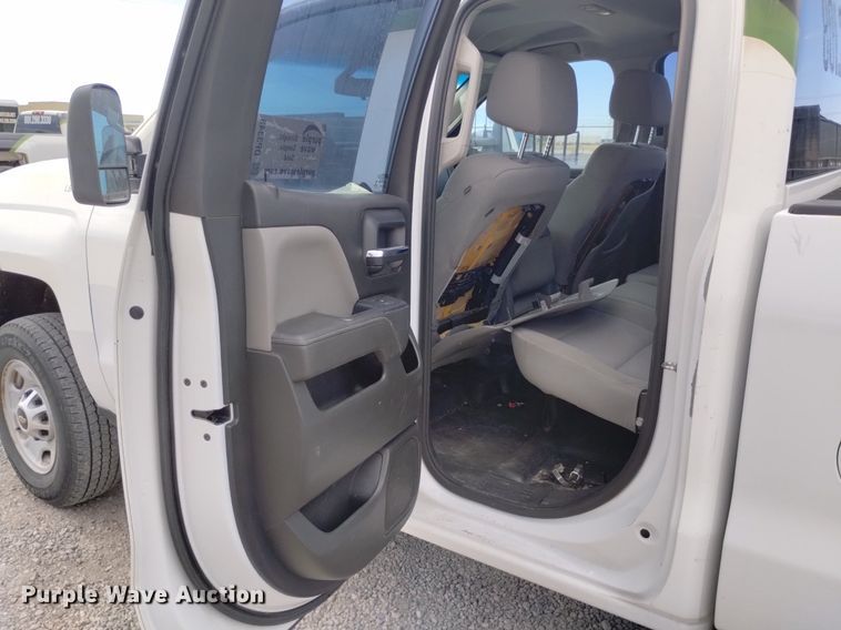 image for item DP3348 2015  Chevrolet Silverado 2500HD  Double Cab pickup truck