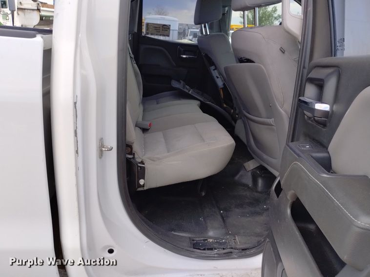 image for item DP3348 2015  Chevrolet Silverado 2500HD  Double Cab pickup truck