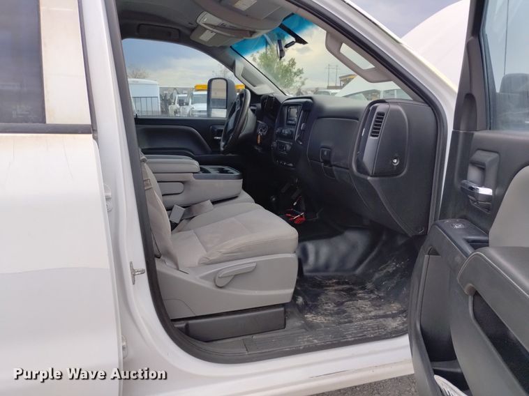 image for item DP3348 2015  Chevrolet Silverado 2500HD  Double Cab pickup truck