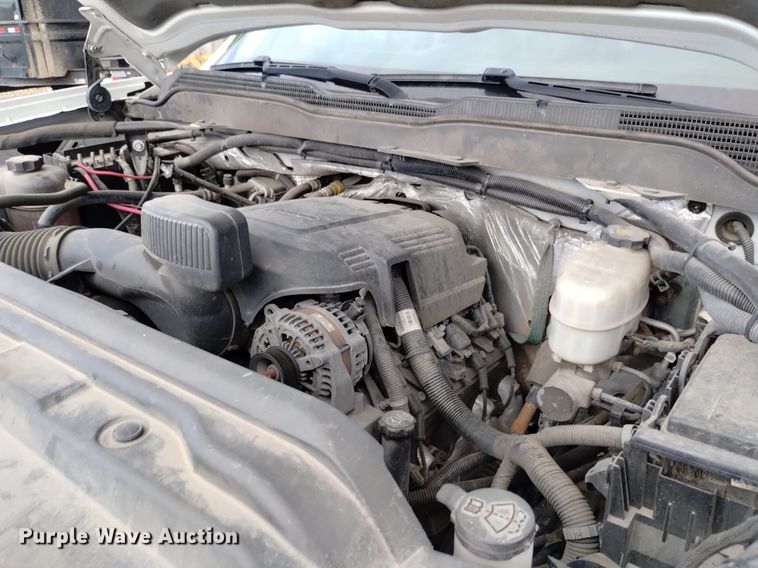 image for item DP3348 2015  Chevrolet Silverado 2500HD  Double Cab pickup truck