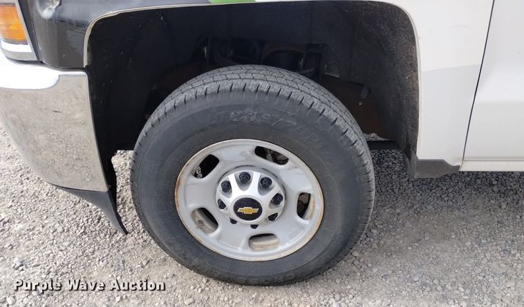 image for item DP3348 2015  Chevrolet Silverado 2500HD  Double Cab pickup truck