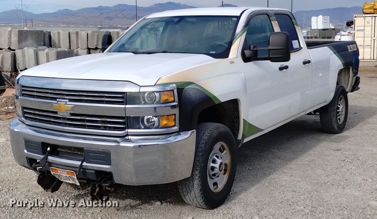 image for item DP3349 2015 Chevrolet Silverado 2500HD  Double Cab pickup truck