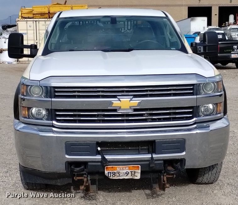 image for item DP3349 2015 Chevrolet Silverado 2500HD  Double Cab pickup truck