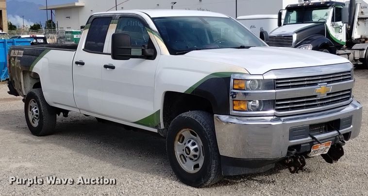 image for item DP3349 2015 Chevrolet Silverado 2500HD  Double Cab pickup truck
