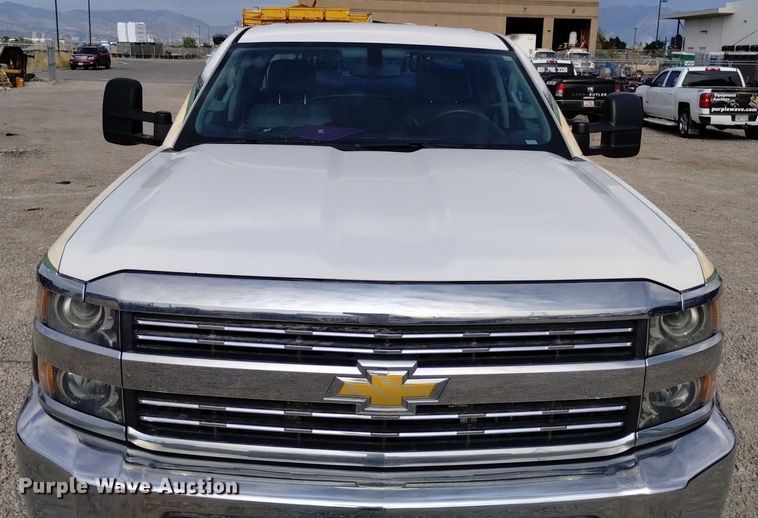 image for item DP3349 2015 Chevrolet Silverado 2500HD  Double Cab pickup truck