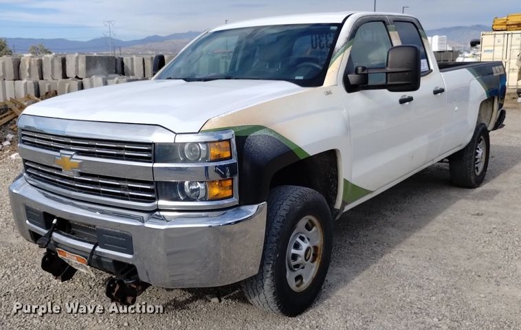 image for item DP3349 2015 Chevrolet Silverado 2500HD  Double Cab pickup truck