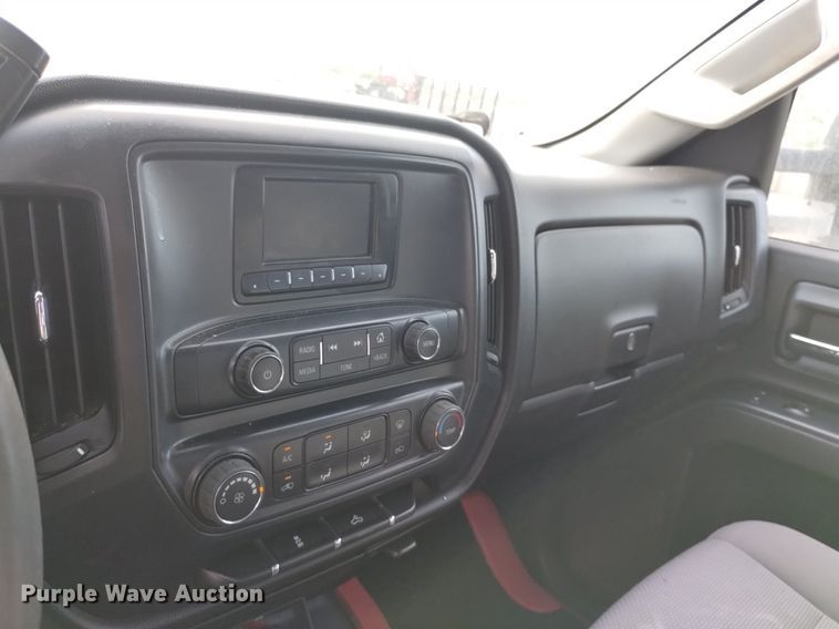 image for item DP3349 2015 Chevrolet Silverado 2500HD  Double Cab pickup truck